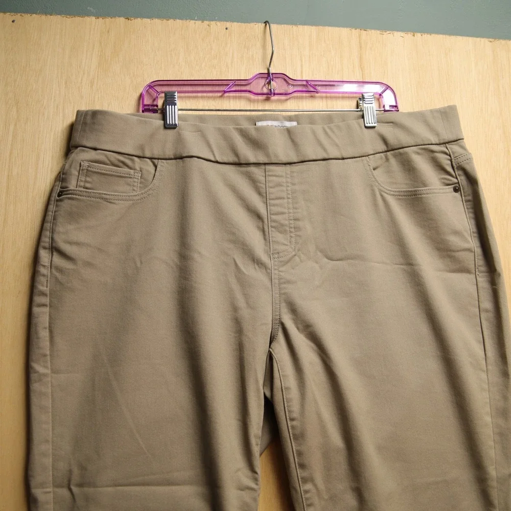 Liz Claiborne liz claiborne